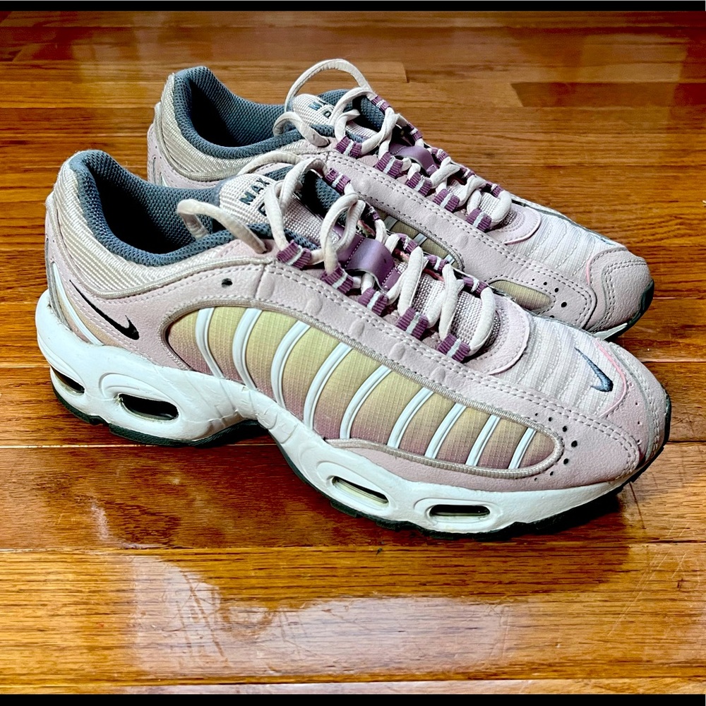 Nike air max
